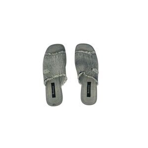 Reitoye. Women's Flat Denim Sandals. Size 8.